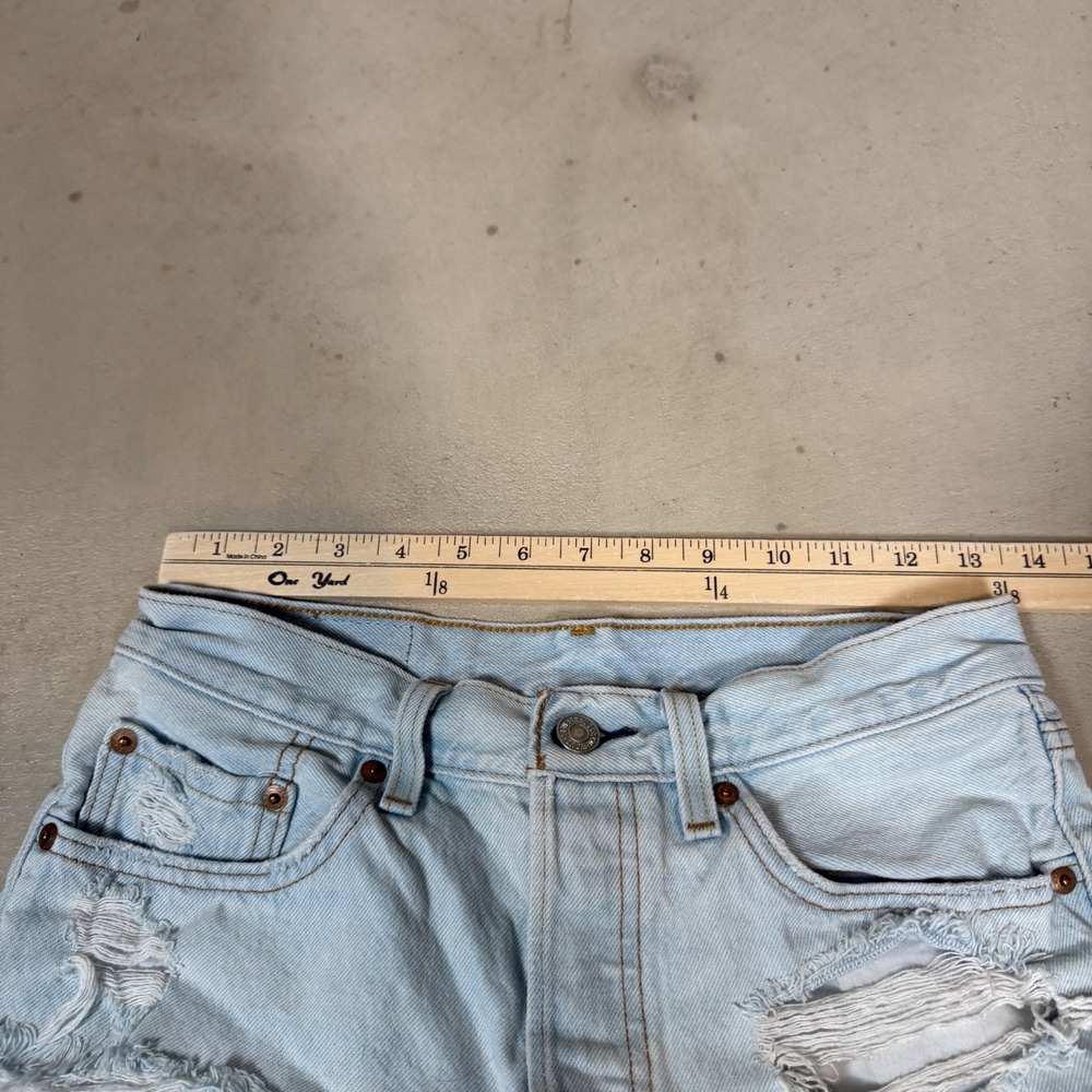 Levis 501 Light Wash Distressed High Rise Denim Shorts 32317-0112 W26 - Picture 5 of 6